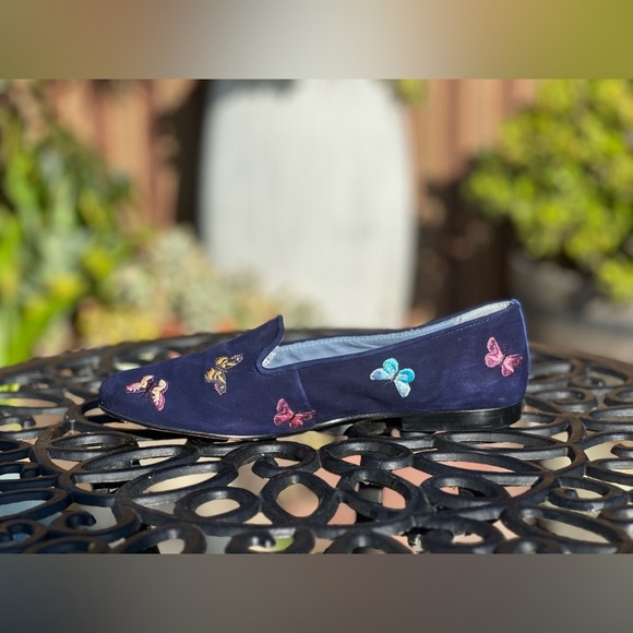 Blue Bird — Embroidered Butterfly Suede Flats - Picture 5 of 9